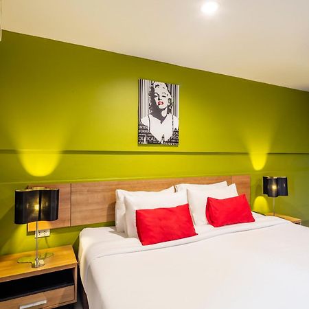 Livotel Hotel Lat Phrao Бангкок Номер фото