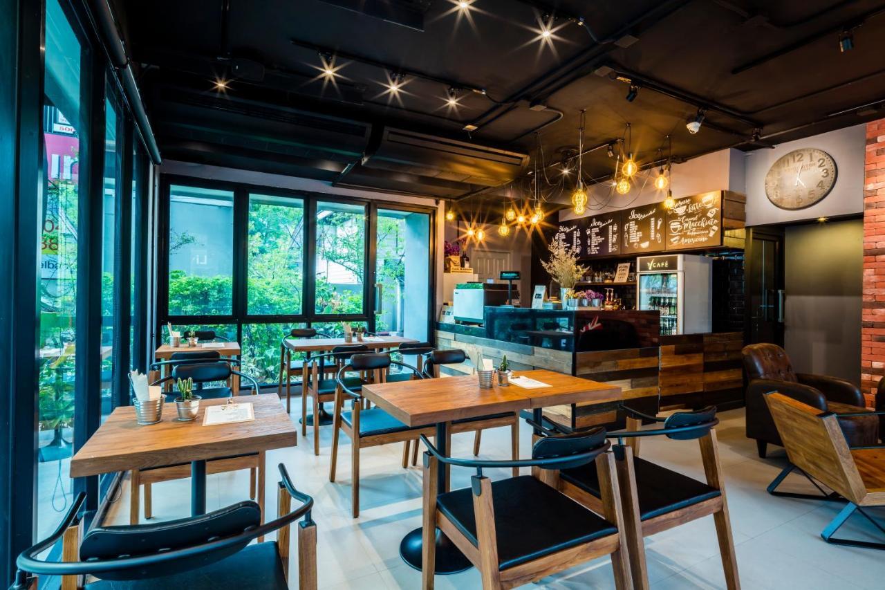 Livotel Hotel Lat Phrao Бангкок Экстерьер фото