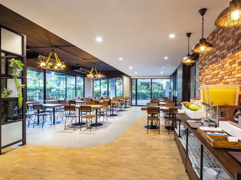 Livotel Hotel Lat Phrao Бангкок Экстерьер фото