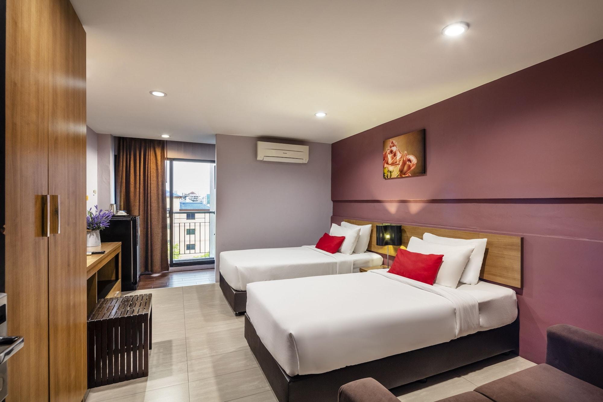 Livotel Hotel Lat Phrao Бангкок Экстерьер фото