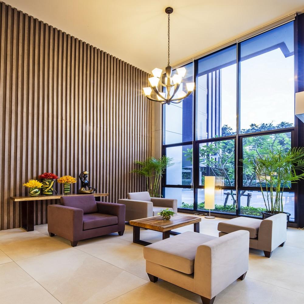 Livotel Hotel Lat Phrao Бангкок Экстерьер фото