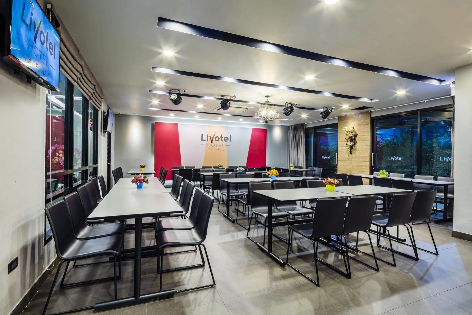 Livotel Hotel Lat Phrao Бангкок Экстерьер фото