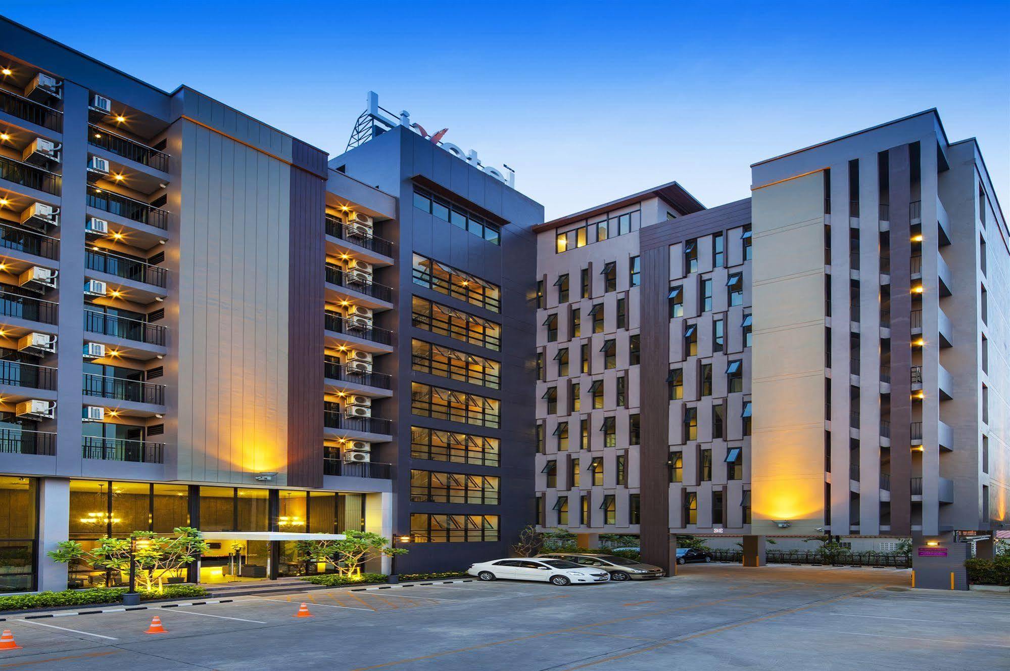 Livotel Hotel Lat Phrao Бангкок Экстерьер фото