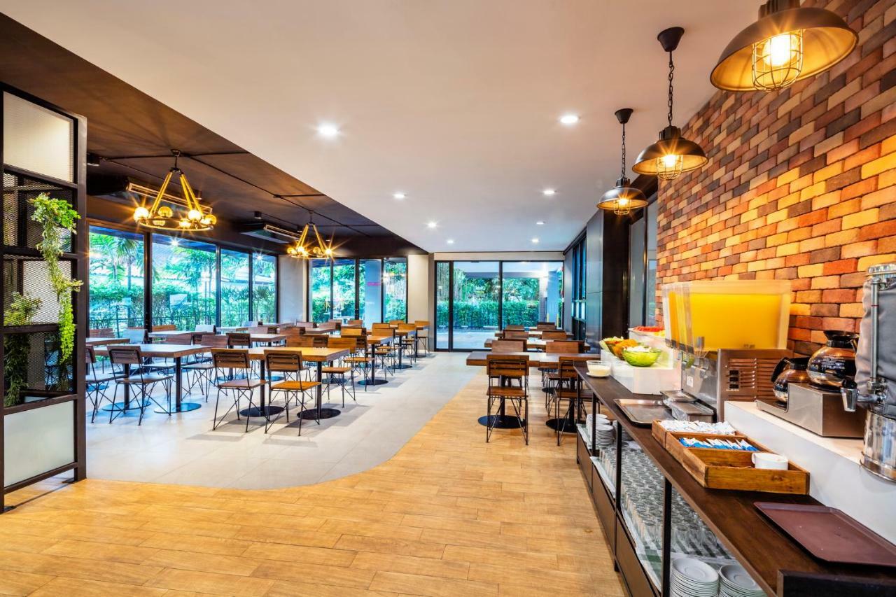 Livotel Hotel Lat Phrao Бангкок Экстерьер фото
