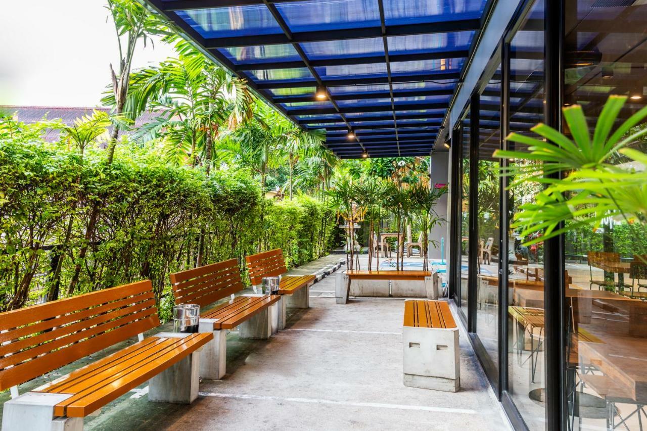 Livotel Hotel Lat Phrao Бангкок Экстерьер фото
